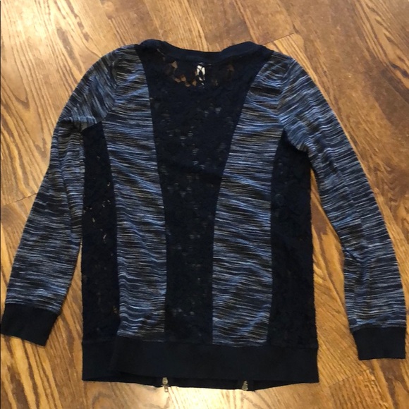 Grey sweatshirt with lace detail - Picture 3 of 3